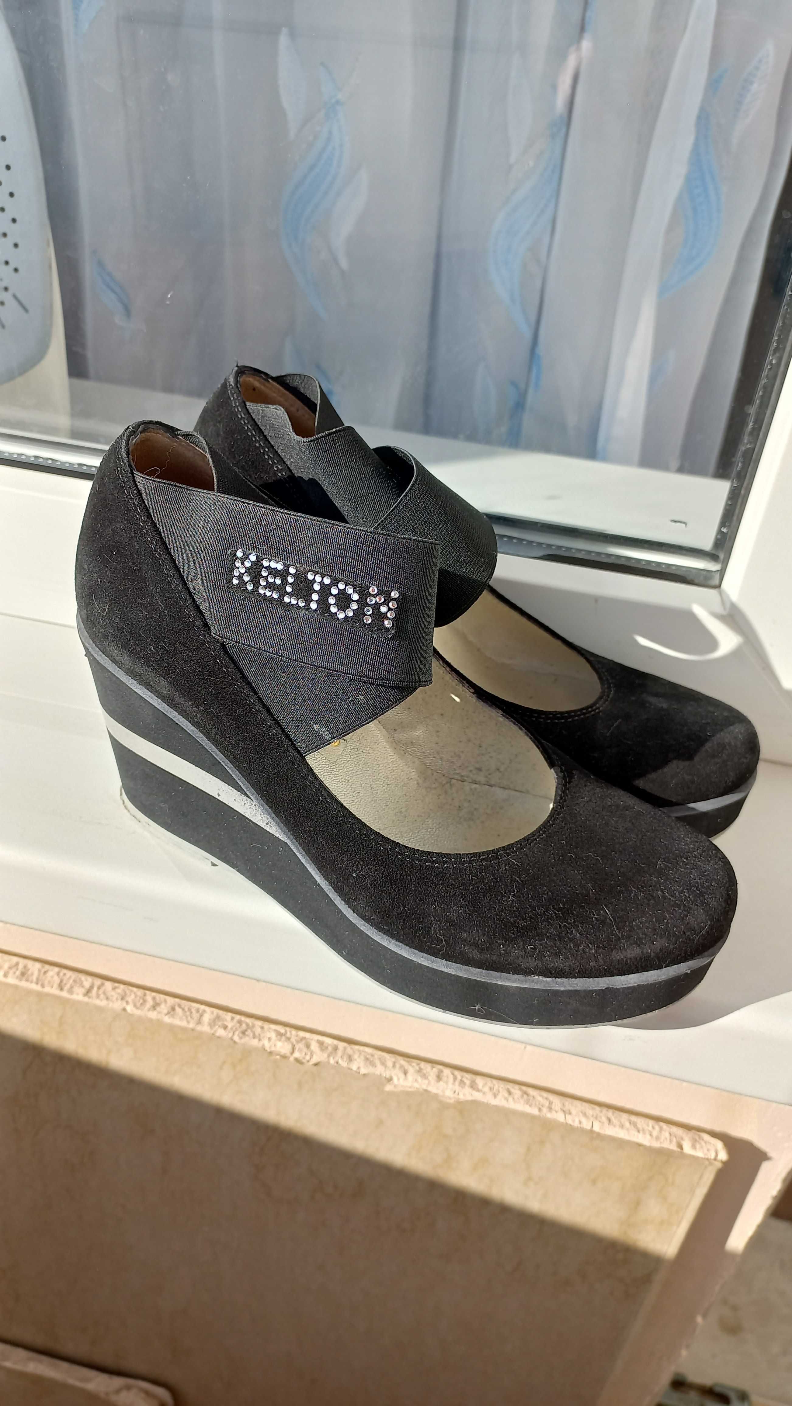 Замшевые туфли Kelton