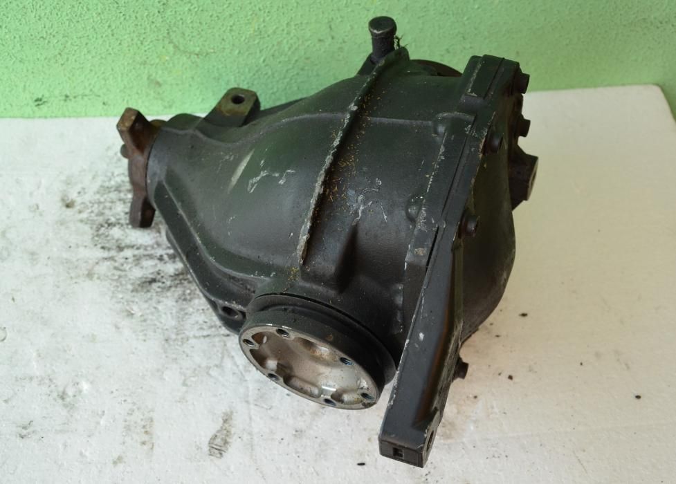 Dyfer Dyfernecjal Tył Tylny MERCEDES Przełożenie 2.82