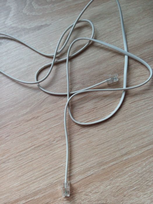 kabel telefoniczny z dwoma wtykami