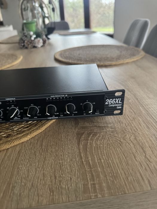 Compresor/Gate DBX 266XL