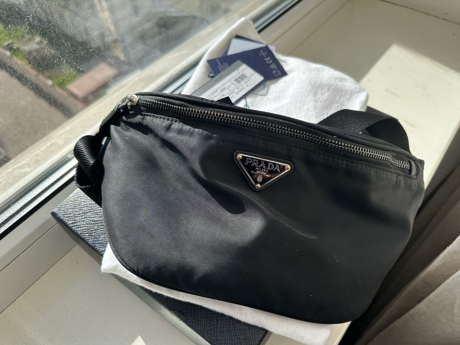 Prada сумка бананка