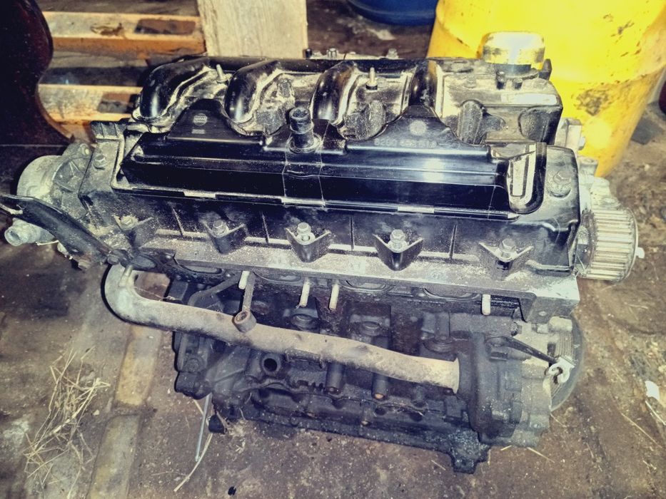 Silnik 2.5dci Słupek 2.5dci G9U