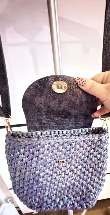 Torebka z dzianiny z dodatkiem skóry naturalnej