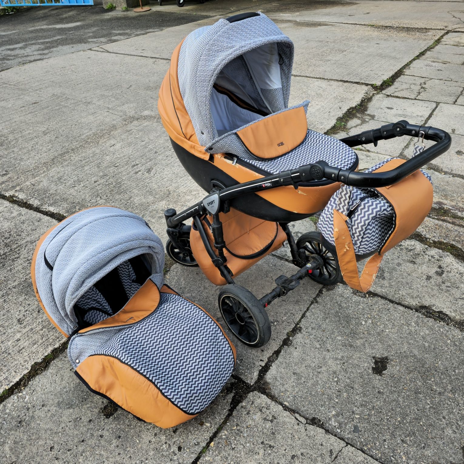 Sprzedam wózek onex 2 w 1