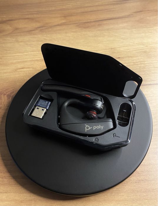 Poly Voyager 5200 Bluetooth Гарнітура