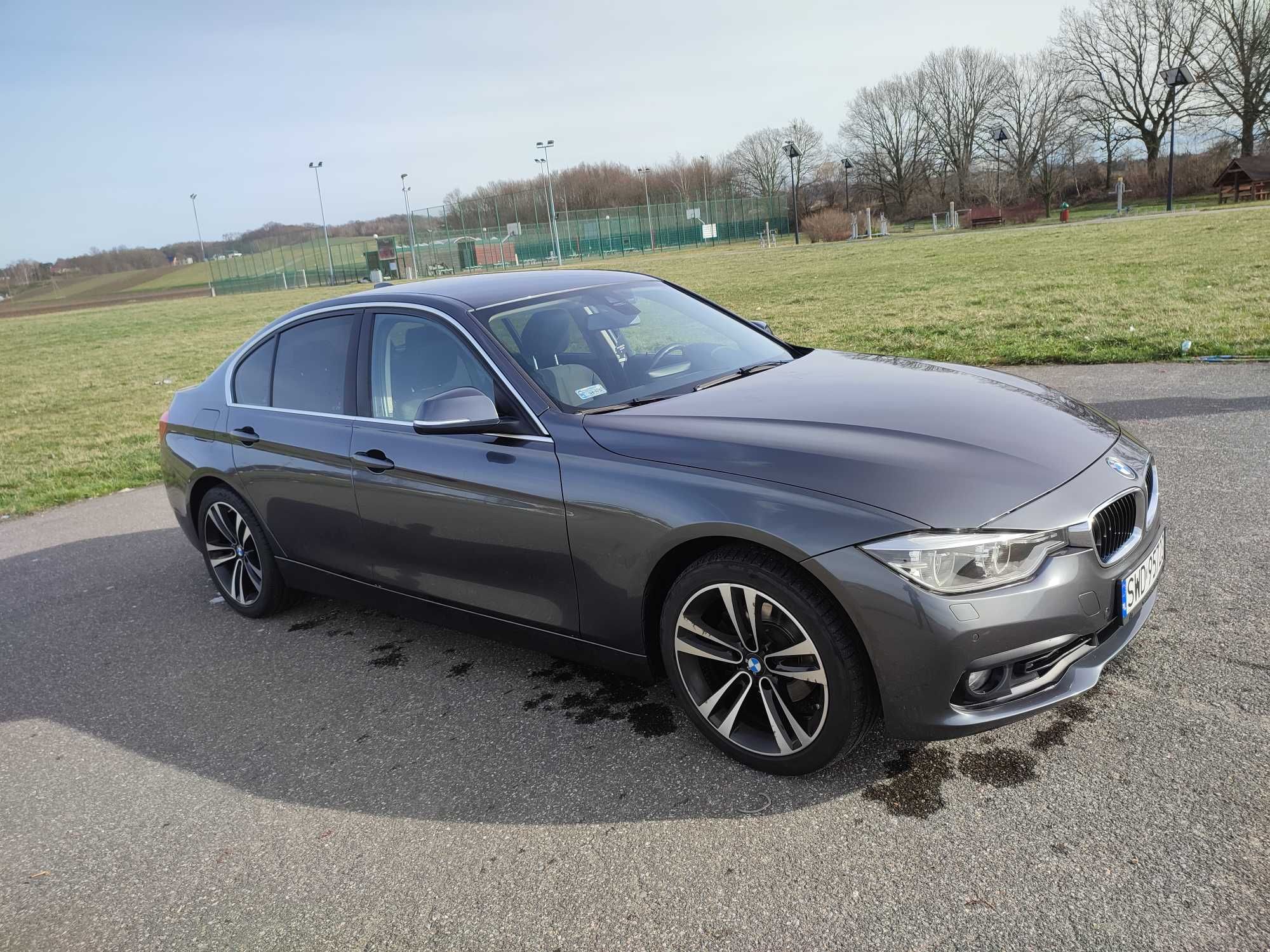 BMW F30  320i Polska