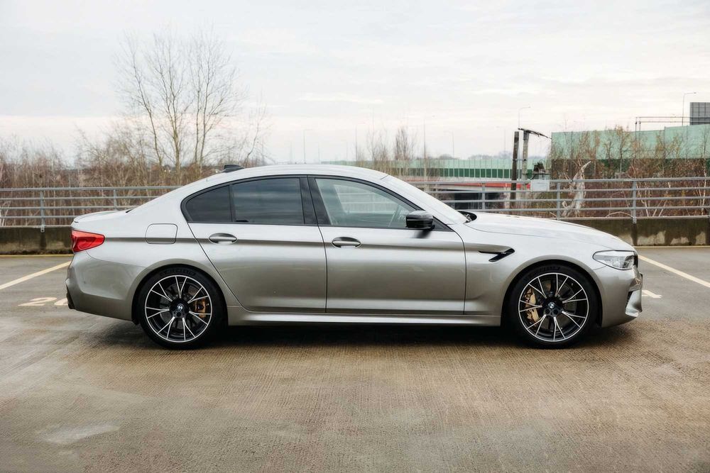 BMW M5 Competition      2019