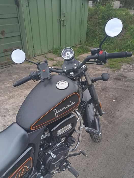 Motocykl Junak M12 Cafe rok 2022