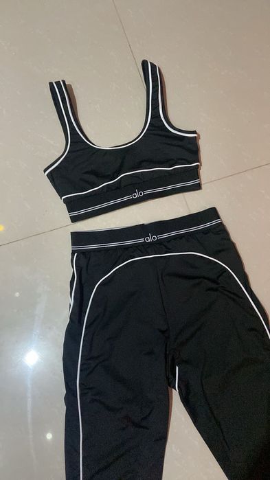 Komplet sportowy alo yoga NOWY S