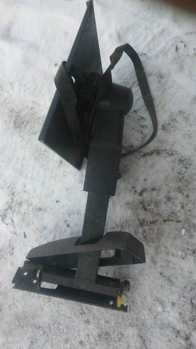 Uchwyt ścienny do telewizora