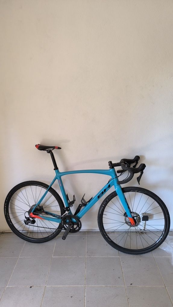 Bicicleta BH estrada/ciclocrosse