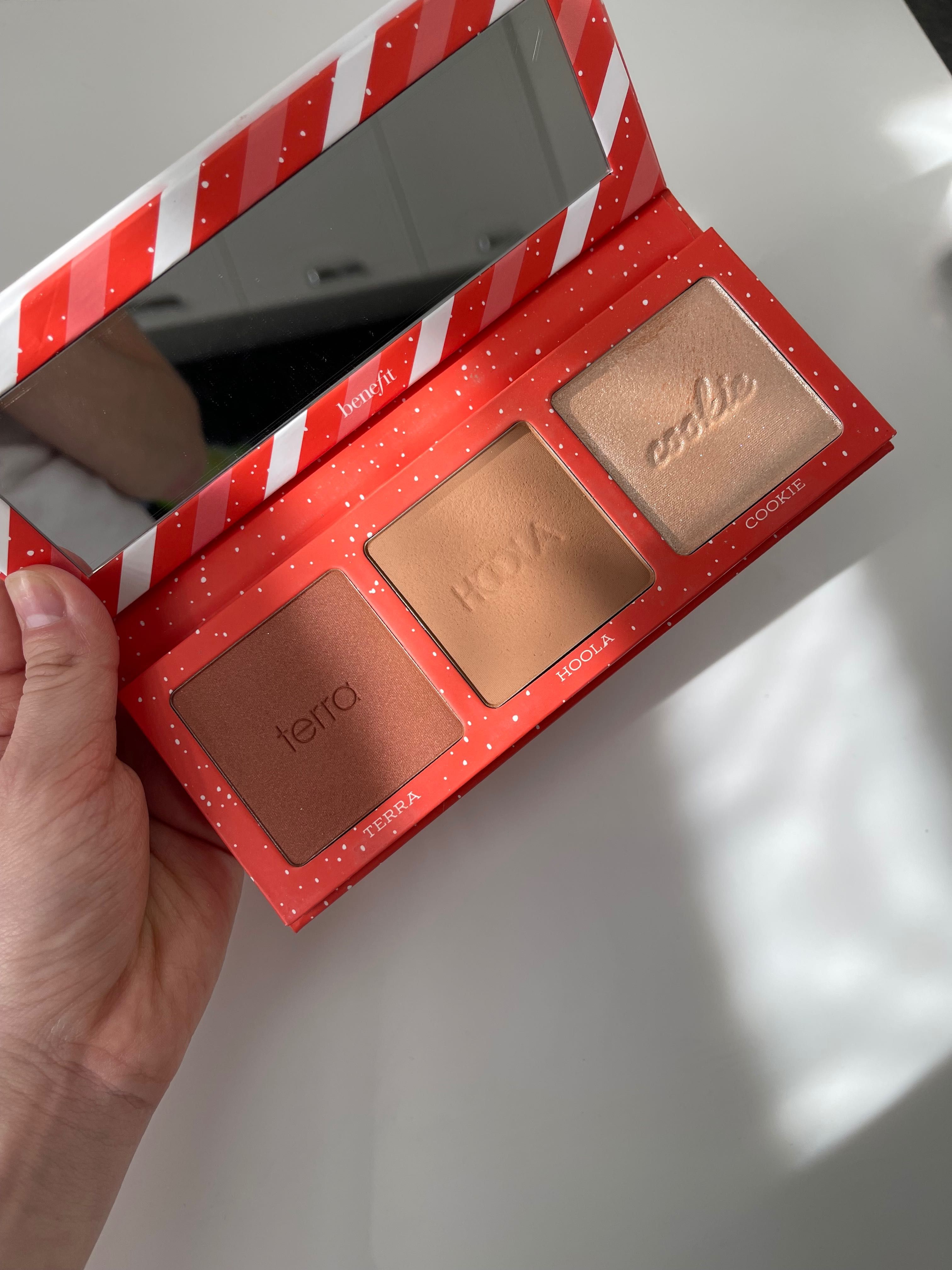Benefit Hoola cookie i terra - paleta limitowana