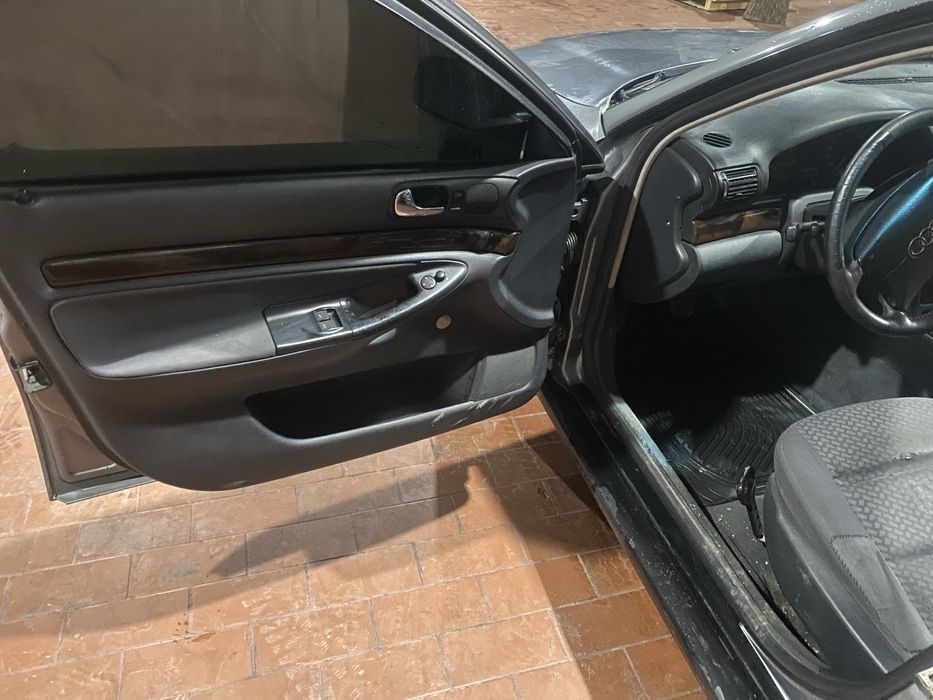 Ауді А4 Б5 1.6 MPI