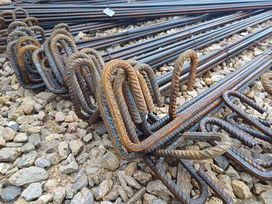 Strzemiona (jarzemka) zbrojeniowe - budowlane do zbrojenia betonu stal