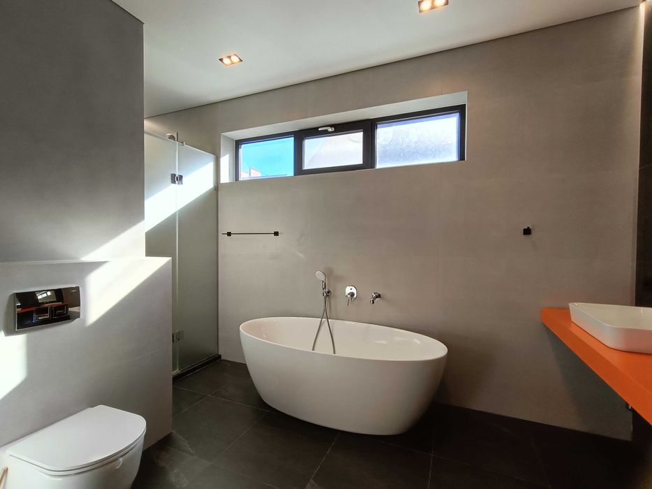 Новый дом с бассейном на Таирова | Одесса. Ремонт, мебель.