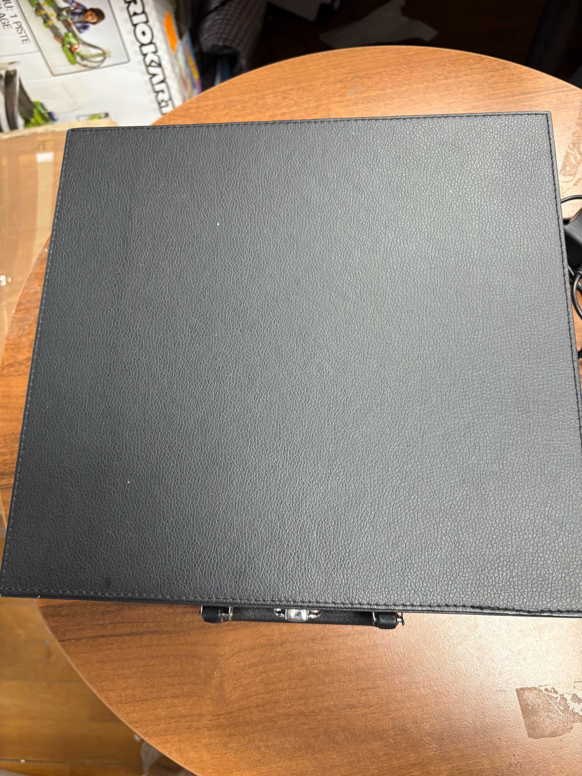 Gramofon Majestic TT-27 BT USB REC Uszkodzony