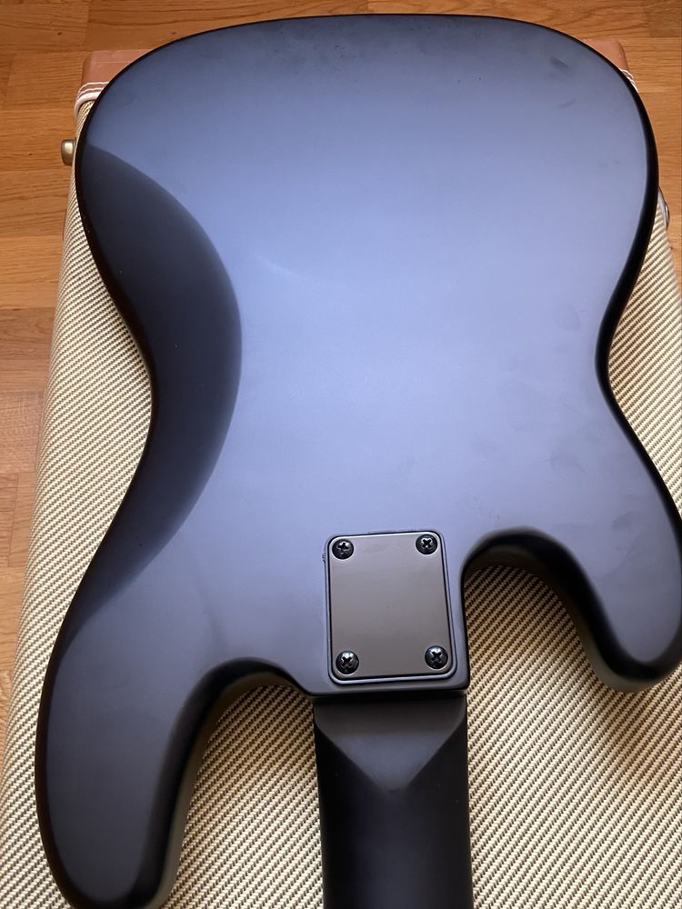 Harley Benton PJ-5 SBK jak Nowa