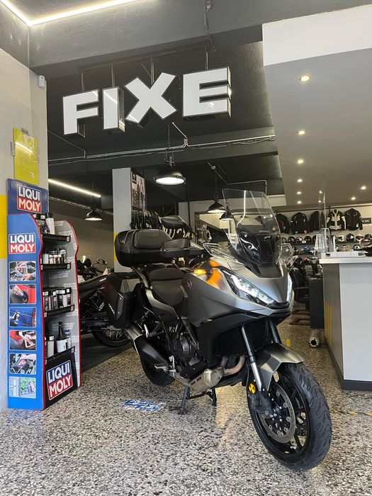 Honda NT 1100 A de Out/2022, Impecável, com Extras