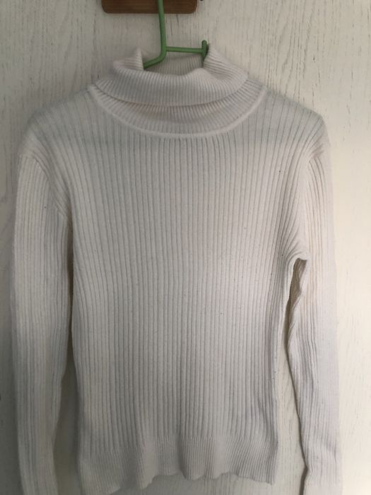 Bialy prazkowany golf primark w bdb stanie uniwersalny super sie preze