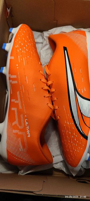 Buty piłkarskie korki lanki Puma Ultra Play FG/AG 41