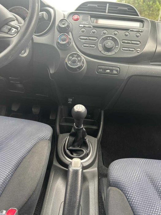 Honda Jazz, muito estimado, baixa kilometragem