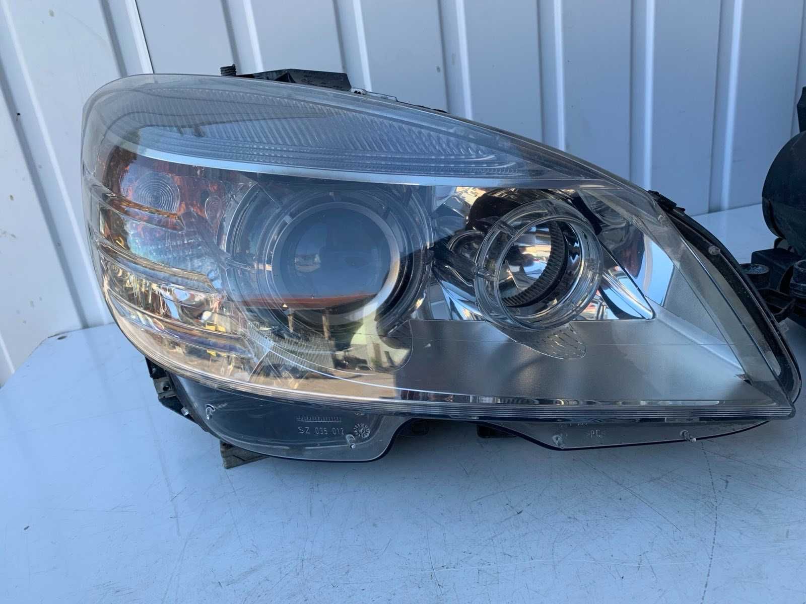 Фара Mercedes W204 S204 Bi ксенон 2007-2012 фара ксенон цешка 204