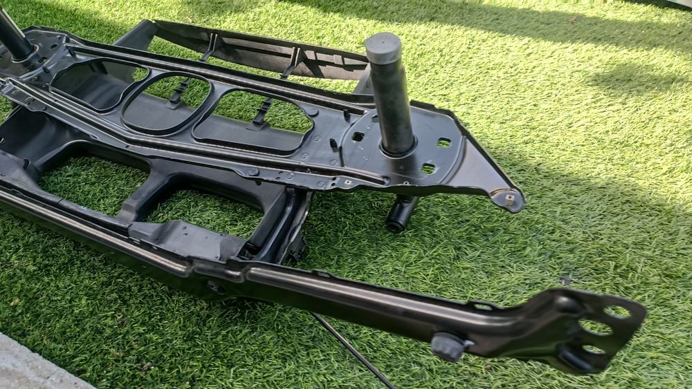 Frente chapa completa com máscara e amortecedores de impacto bmw E46