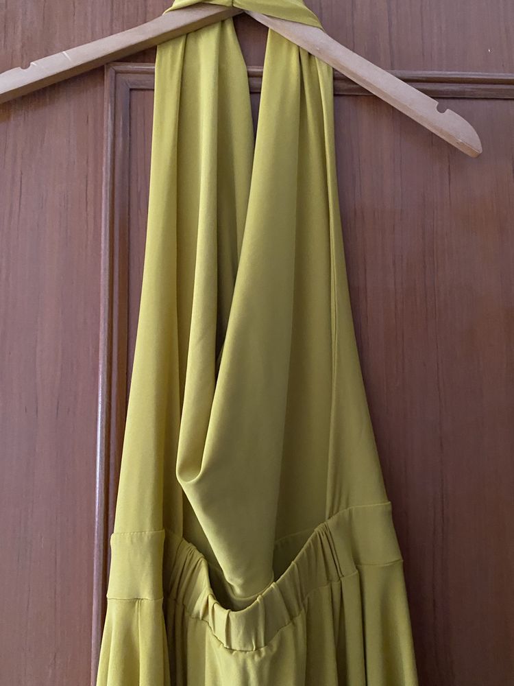 Vestido sem costas