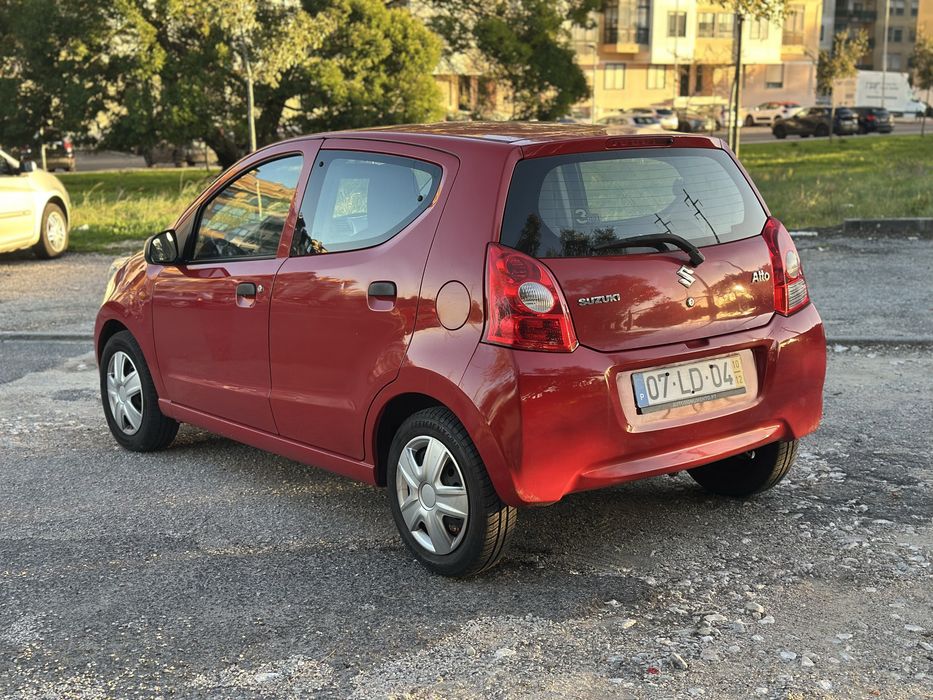 Suzuki Alto Impecável