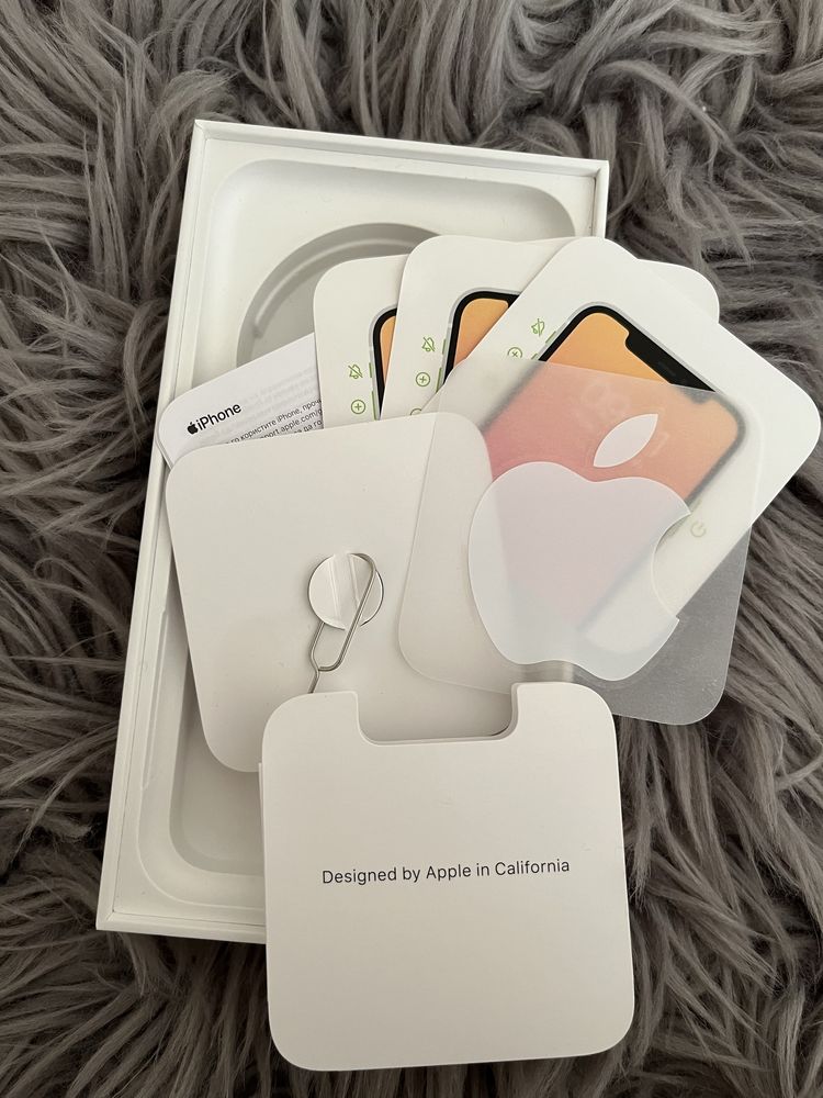 iPhone 11 czarny pudełkiem
