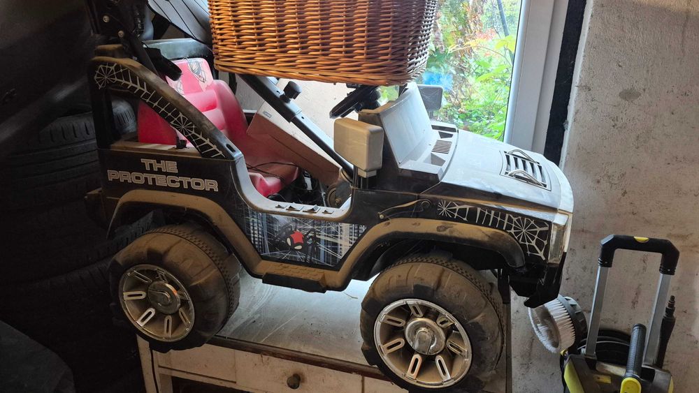 Auto na akumulator Jeep, 2 x silnik napęd na tylną oś