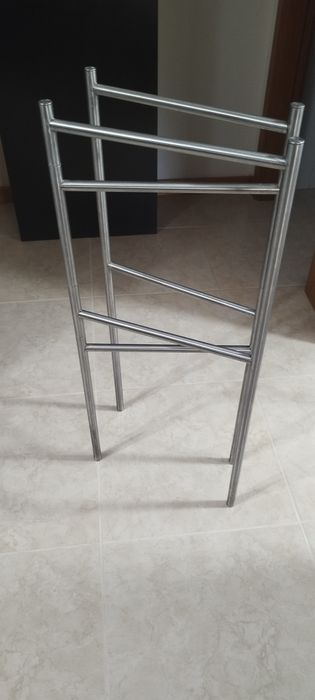 Porta toalhas como novo