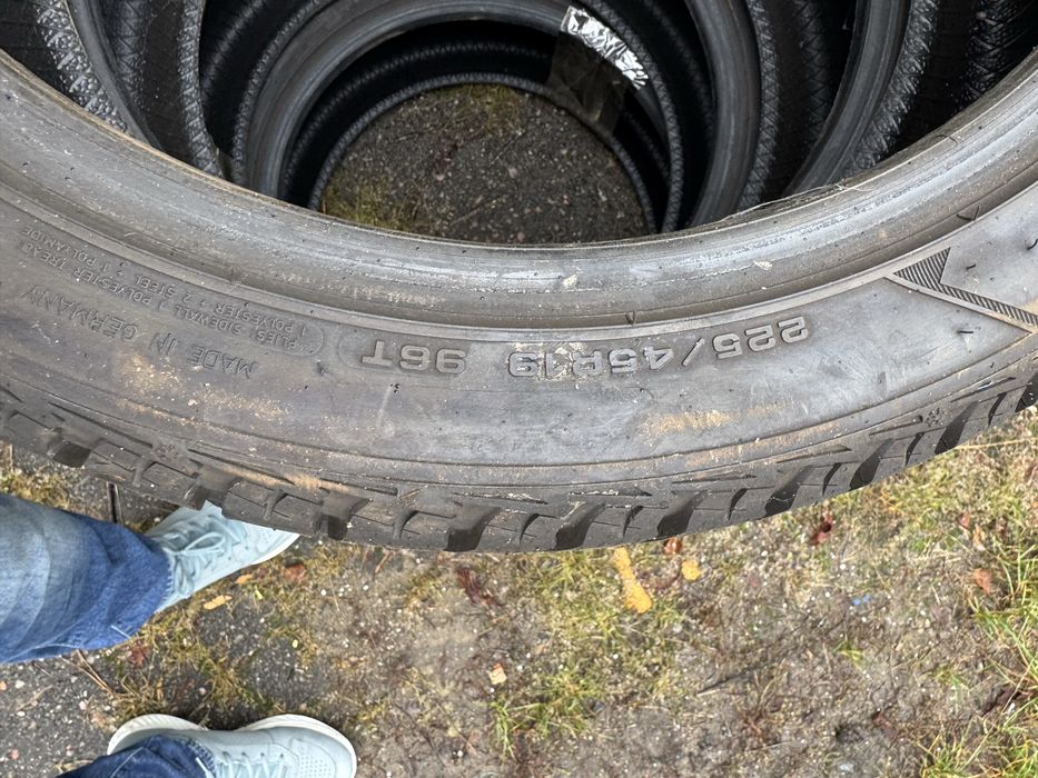 Шини Goodyear UltraGrip Ice 2