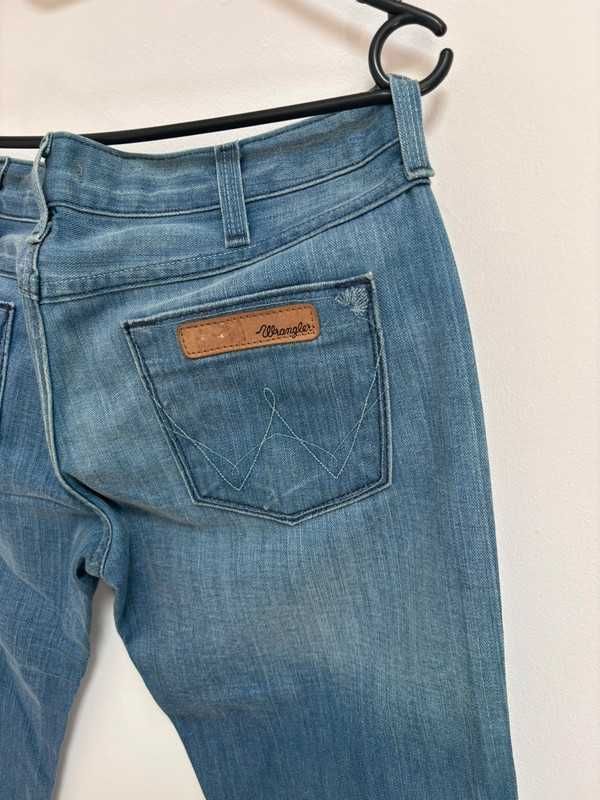 Wrangler Mae W28 L32 Damskie Jeansy Slim Fit Light Blue nowe
