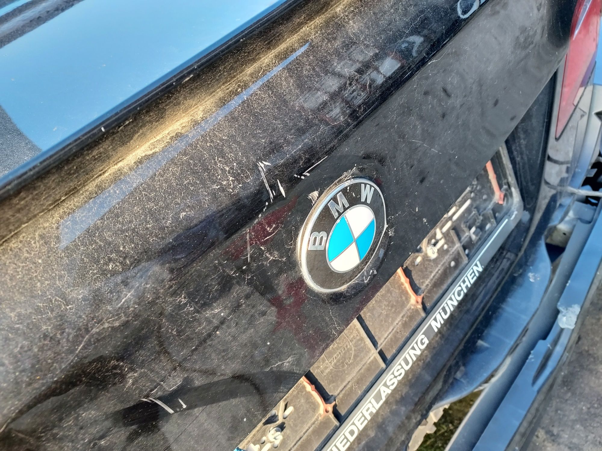 Klapa bagażnika bmw f10