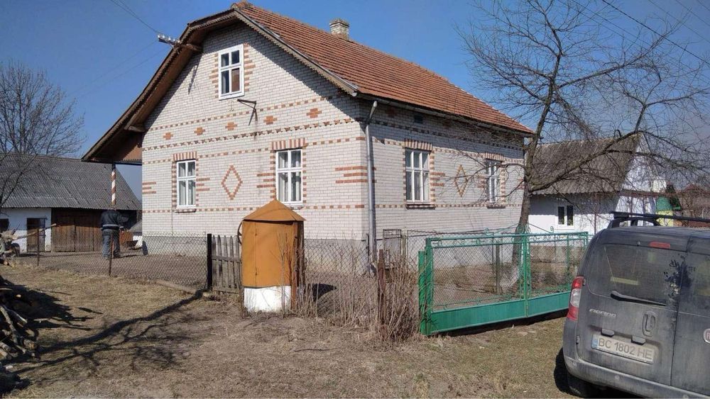 Продам житловий будинок с.Болозів