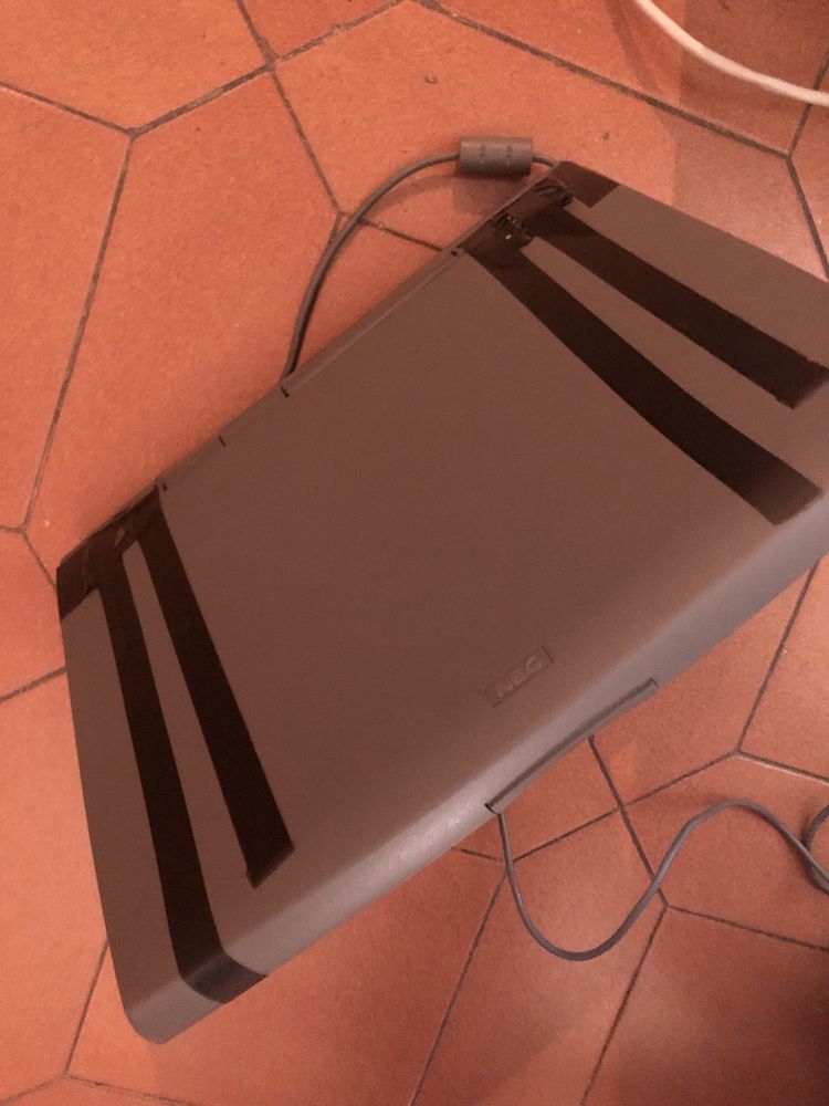 Portatil computador antigo NEC