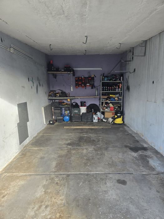 Garaż murowany Książ Wielkopolski.