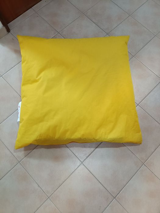 Pouffe amarelo exterior/interior