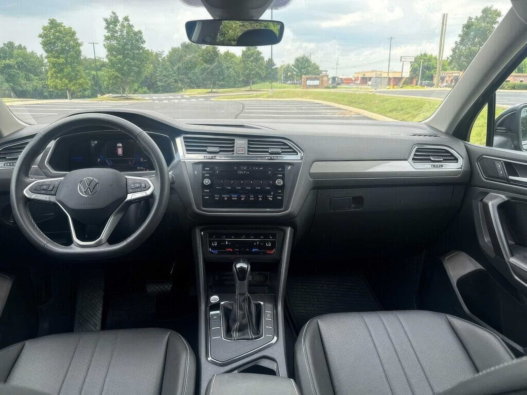2023 Volkswagen Tiguan SE