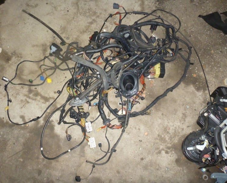 жгут проводов дроти проводка двигуна Range Rover L322 разборка шрот