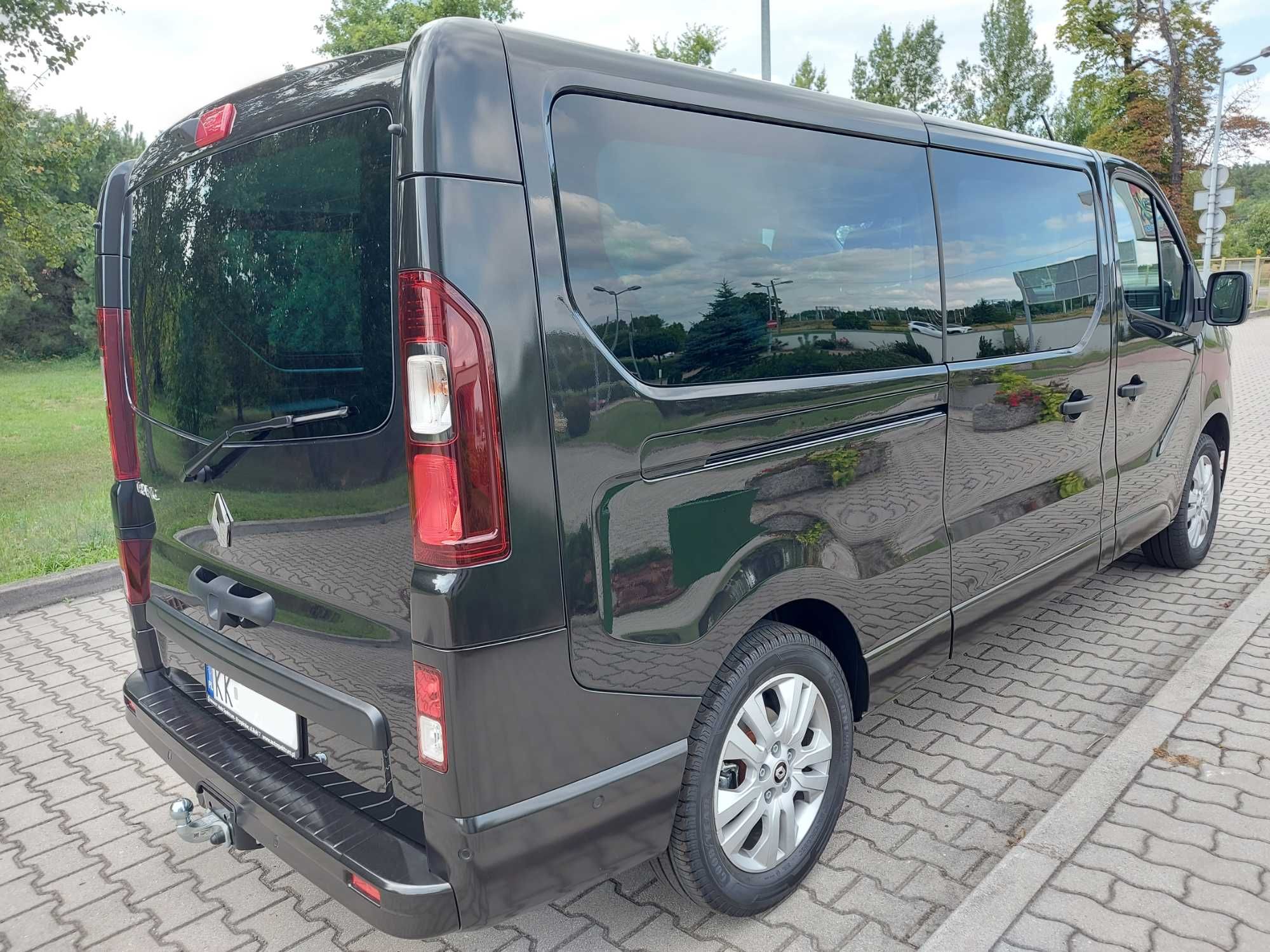 Bus 9, 8 osobowy, do wynajęcia, wynajem, Van NOWY Trafic, wakacje,