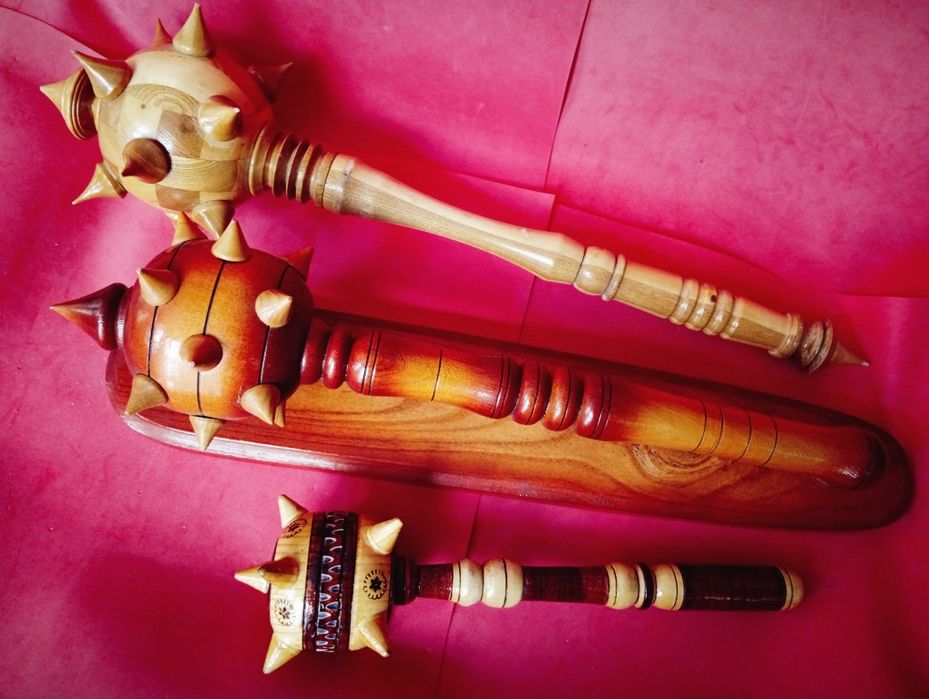 Булави дерев,яні