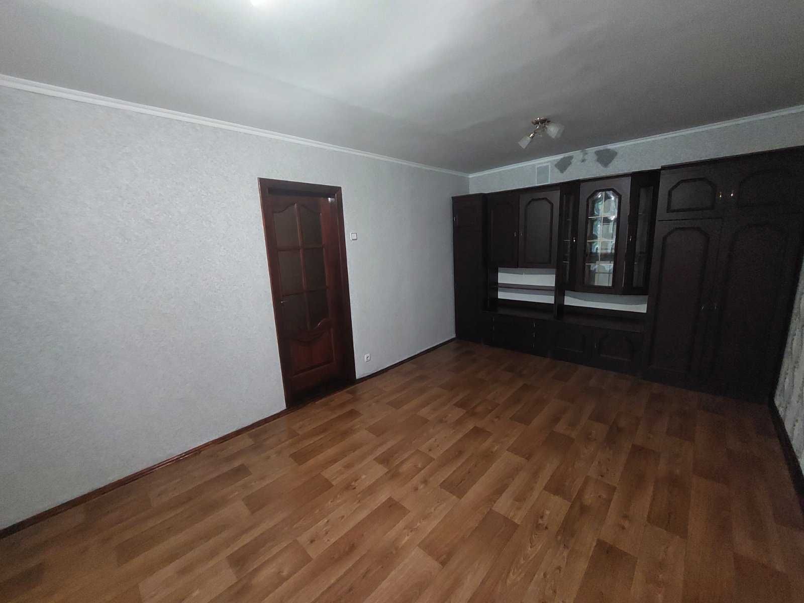 (5) Продаж кімнати по вул. Білоконя Дмитра  6470