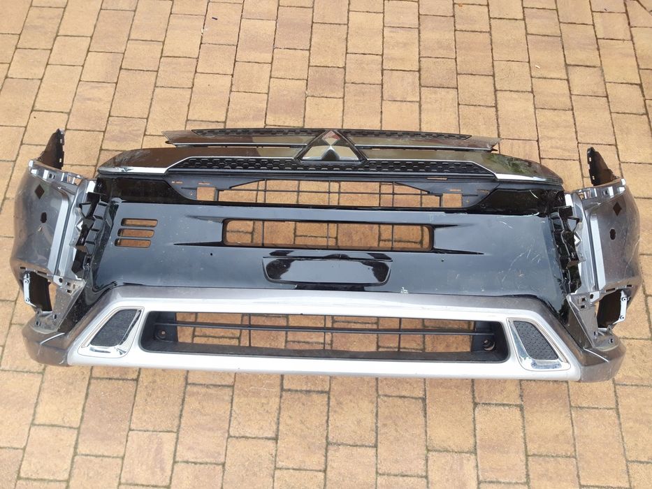 Mitsubishi outlander Phev 16  zderzak przód orygin