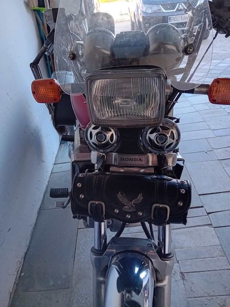 Honda Magna VF 700