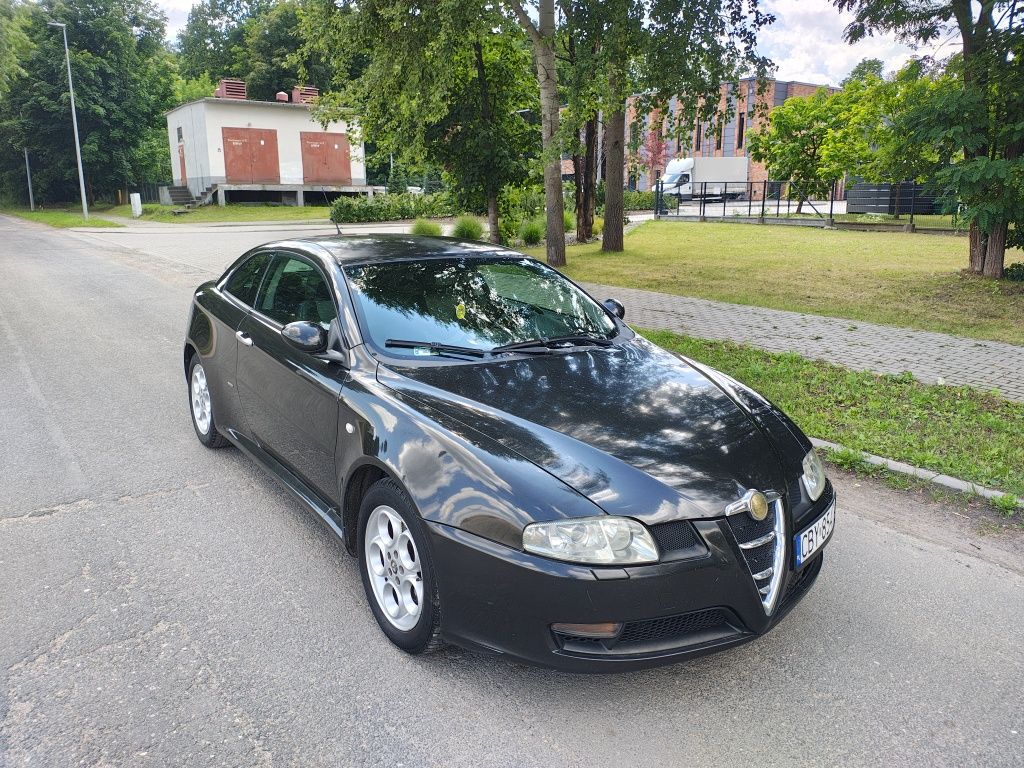 Alfa Romeo GT Q2 1.9 JTD 150 KM