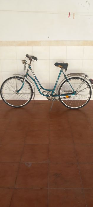 Bicicleta de senhora
