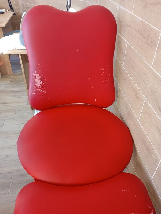 Кушетка косметологічна/ педикюрне крісло