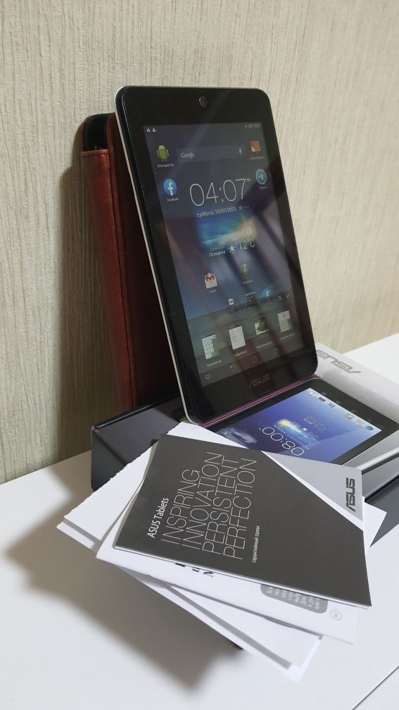 Планшет білий Asus memo pad hd7